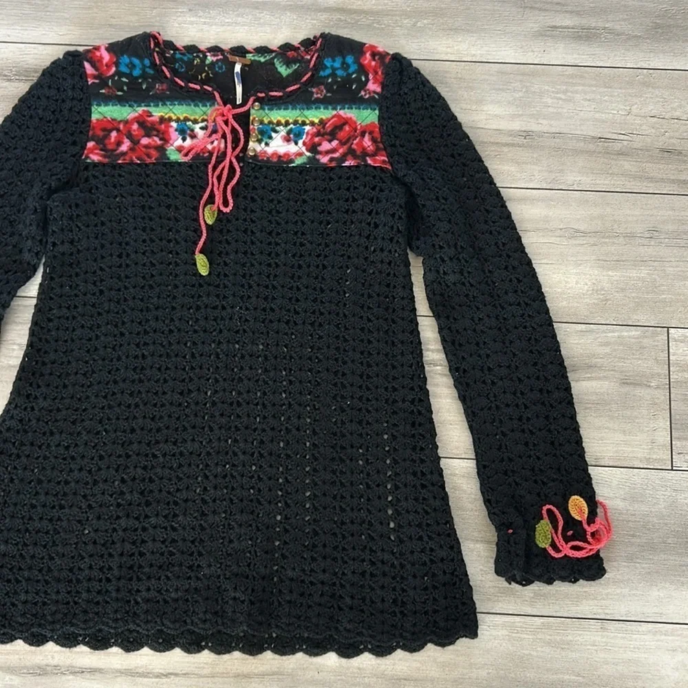 Free People quilted crochet floral sweater size small